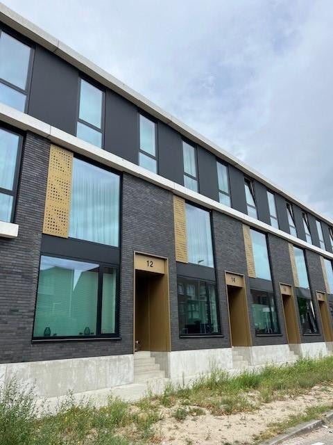 View photo 1/10 of house in Rotterdam